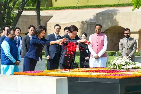 नई दिल्ली: के-पॉप महोत्सव में शामिल हुईं दक्षिण कोरिया की फर्स्ट लेडी किम हे क्यूंग