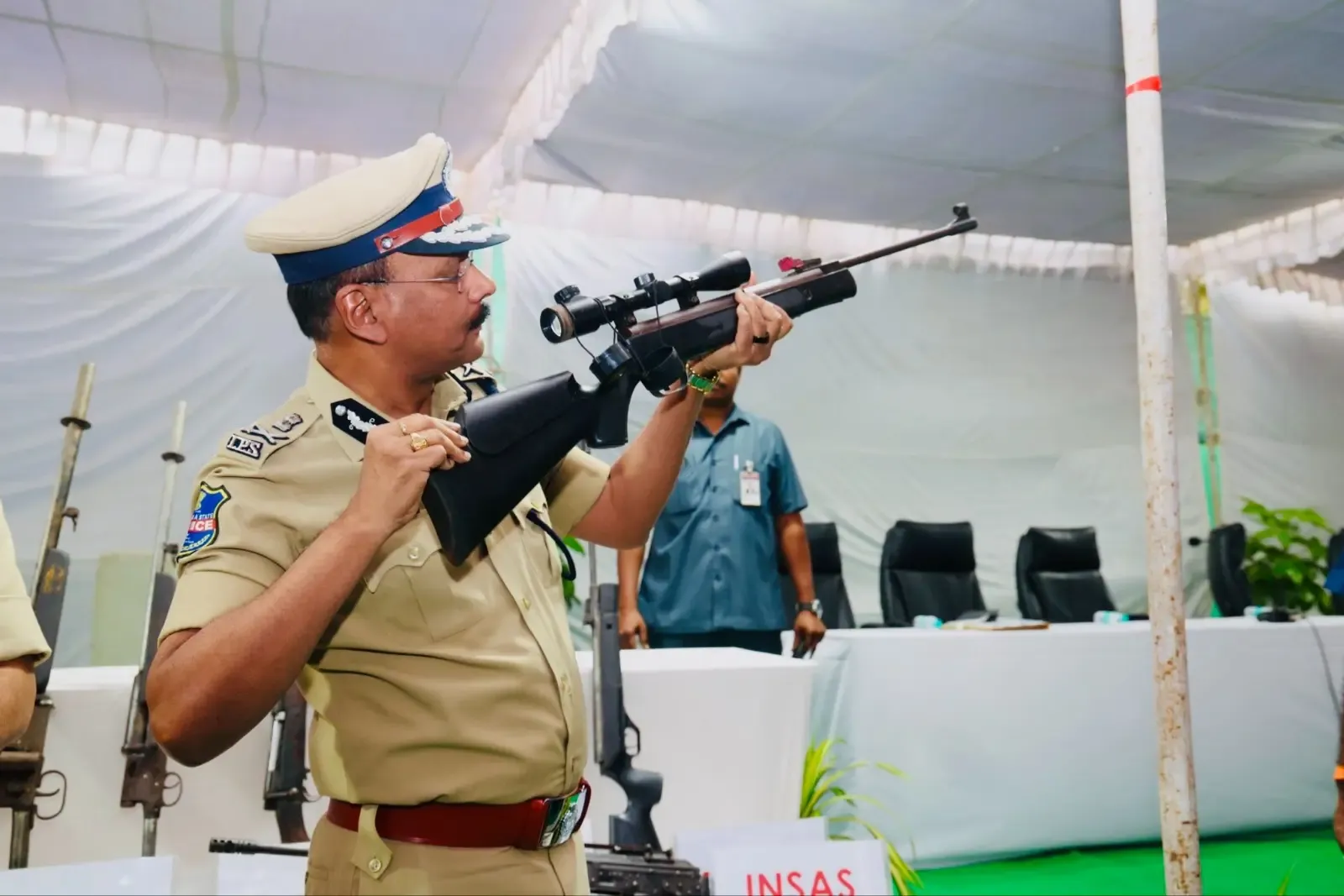तेलंगाना के निवर्तमान DGP बी. शिवधर रेड्डी बने राज्य सुरक्षा सलाहकार, ₹2.25 लाख मासिक वेतन मंजूर