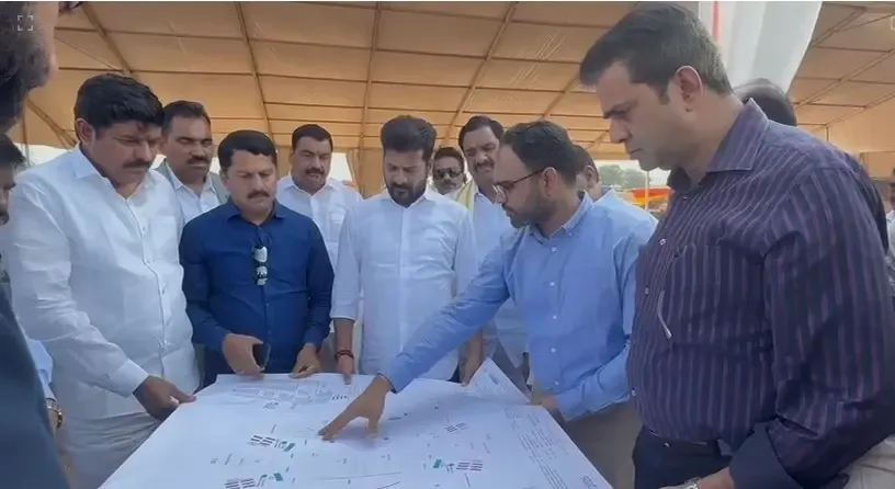 क्या तेलंगाना रायजिंग ग्लोबल समिट की तैयारियों की समीक्षा कर रहे हैं मुख्यमंत्री रेवंत रेड्डी?