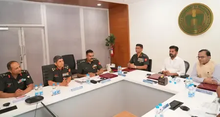क्या तेलंगाना के मुख्यमंत्री ने सेना के साउदर्न कमांड मुख्यालय को हैदराबाद स्थानांतरित करने का आग्रह किया?