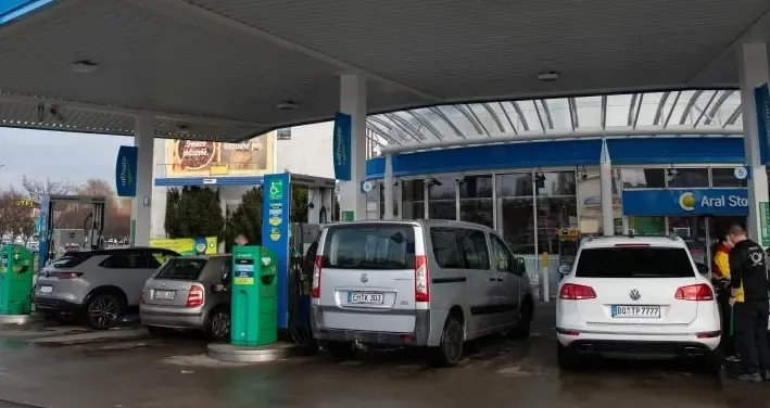 थाईलैंड में 103 दिनों का तेल भंडार, ईंधन की निगरानी हेतु 'पंप रडार' ऐप का शुभारंभ