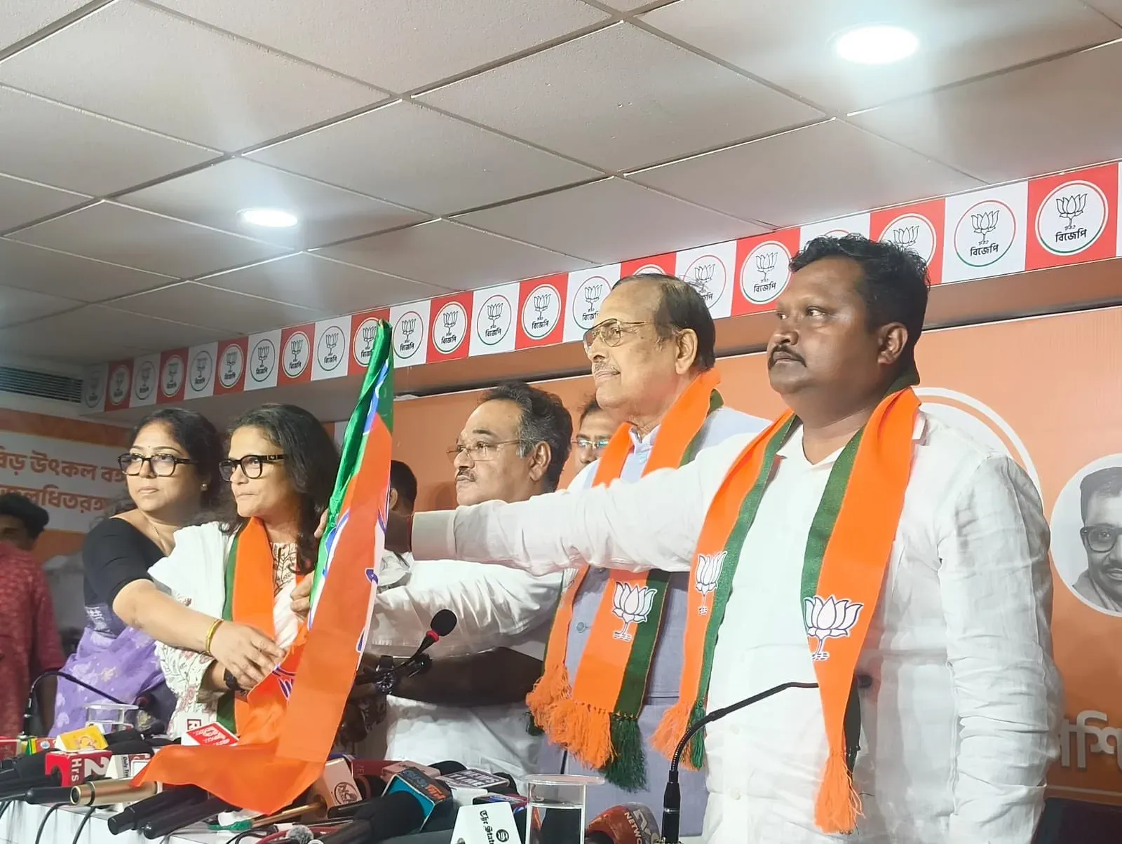 तृणमूल के तीन पूर्व राज्यसभा सदस्य भाजपा में शामिल, सुखेंदु शेखर रॉय समेत तीनों ने थामा कमल