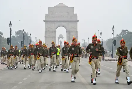 गणतंत्र दिवस 2026 के कार्यक्रमों के टिकट ‘आमंत्रण’ ऐप पर उपलब्ध: रक्षा मंत्रालय