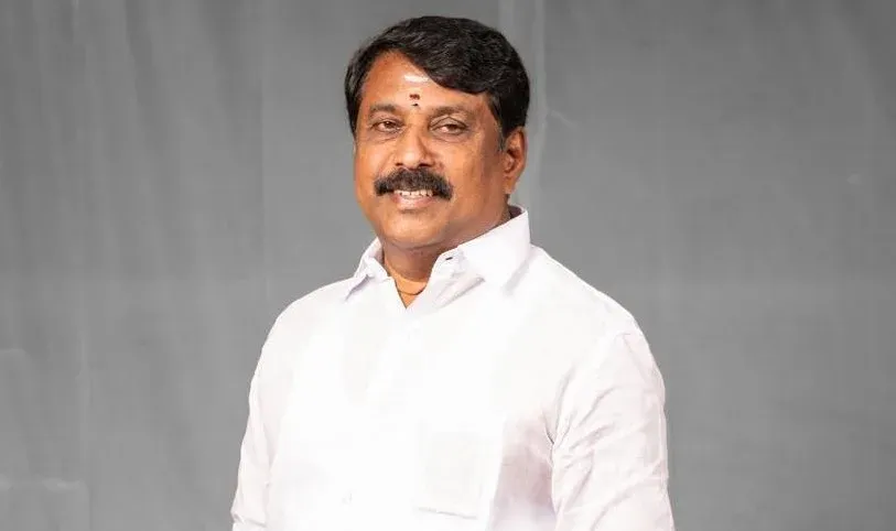 थूथुकुडी यौन उत्पीड़न केस: BJP के नैनार नागेंद्रन ने CM विजय को घेरा, बोले — भाषण छोड़ें, जिम्मेदारी निभाएं