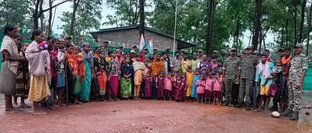 छत्तीसगढ़: नक्सली डर से मुक्त होकर अबूझमाड़ के नौ गांवों में पहली बार तिरंगा फहराया गया