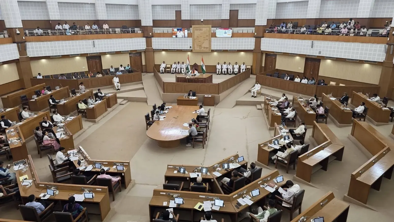 त्रिपुरा विधानसभा ने महिला आरक्षण विधेयक पुनः लाने की मांग की, ध्वनिमत से प्रस्ताव पारित