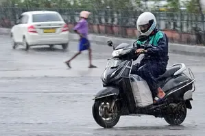क्या जीएसटी सुधार और त्योहारी मांग के चलते सितंबर में दोपहिया वाहनों की बिक्री में 9 प्रतिशत का उछाल आया?