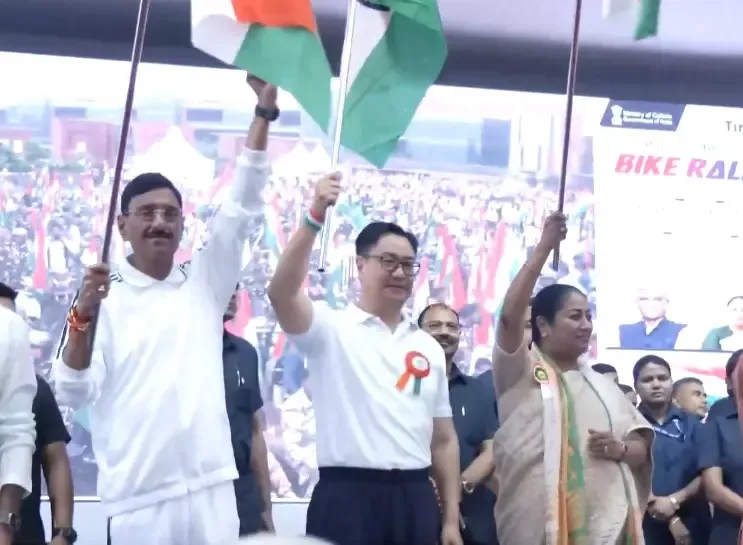 क्या मुख्यमंत्री रेखा गुप्ता ने स्वतंत्रता दिवस से पहले 'हर घर तिरंगा' रैली को हरी झंडी दी?