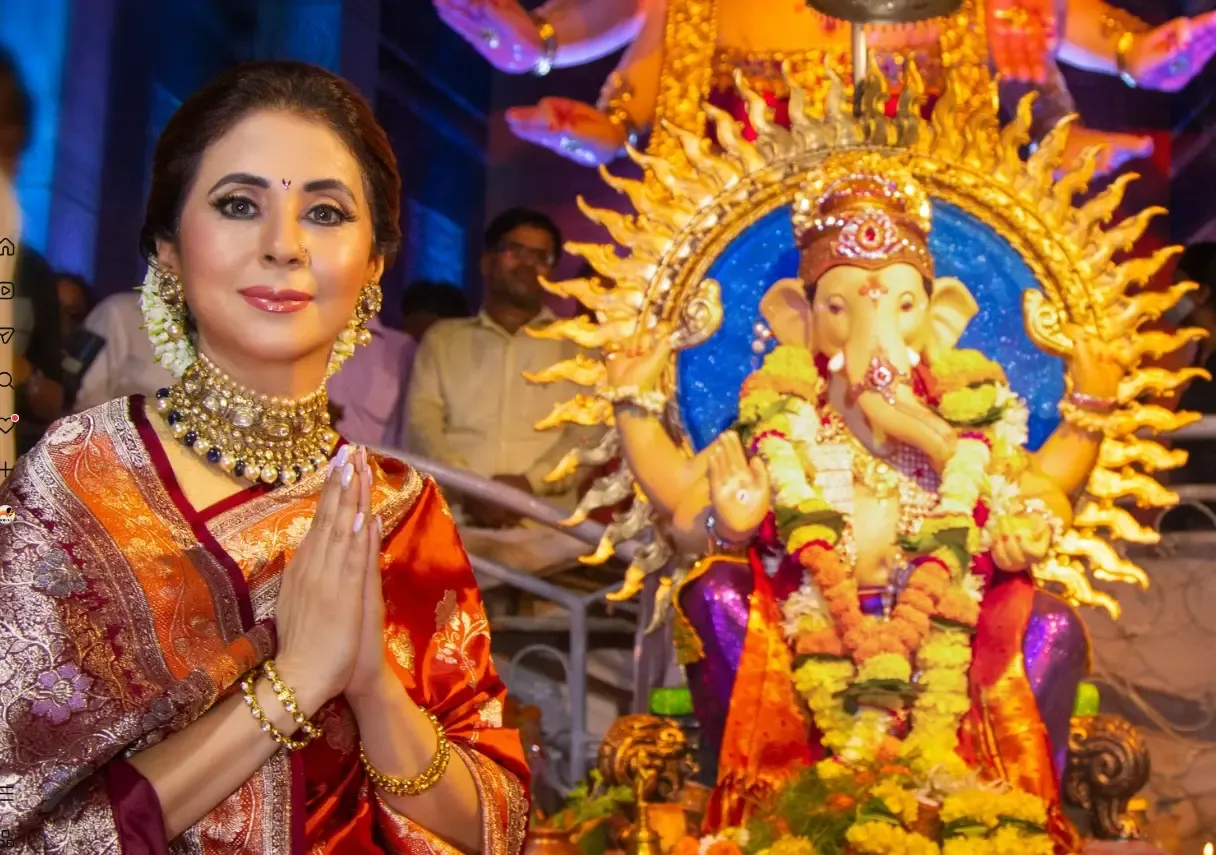 गणेश चतुर्थी पर उर्मिला मातोंडकर को सताई मुंबई के पंडालों की याद, बोलीं — 'बस सबकी सलामती माँगनी है'