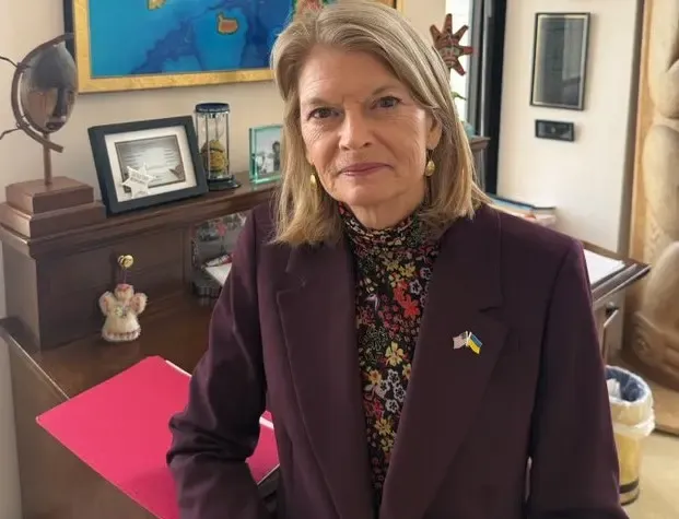 अलास्का के शिक्षकों के लिए एच-1बी वीजा शुल्क में राहत का नया प्रस्ताव, शिक्षक संकट की चेतावनी