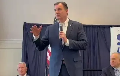 अमेरिका ने पाकिस्तान के साथ संबंधों को मजबूत करने की आवश्यकता पर बल दिया, इसे 'जटिल' कहा