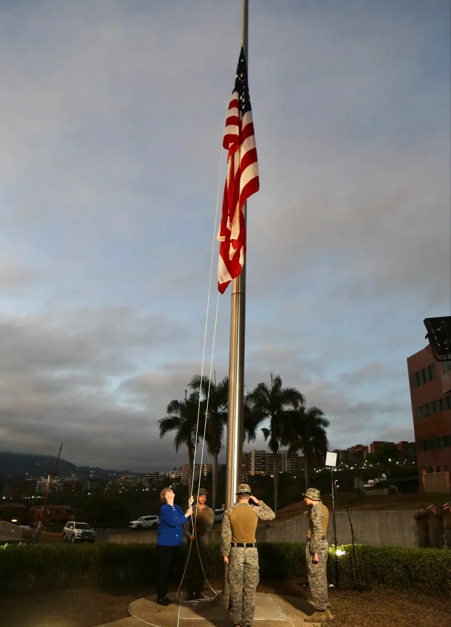 वेनेजुएला में अमेरिका की राजनयिक उपस्थिति का पुनः आरंभ, काराकास दूतावास खुला