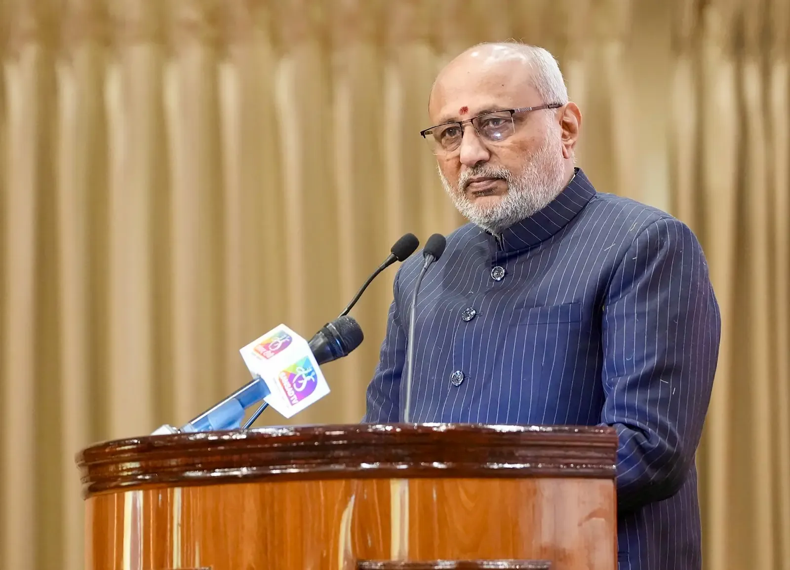 उपराष्ट्रपति राधाकृष्णन का आह्वान: स्वास्थ्य सेवा में करुणा और चिकित्सा अनुसंधान में अधिक निवेश ज़रूरी