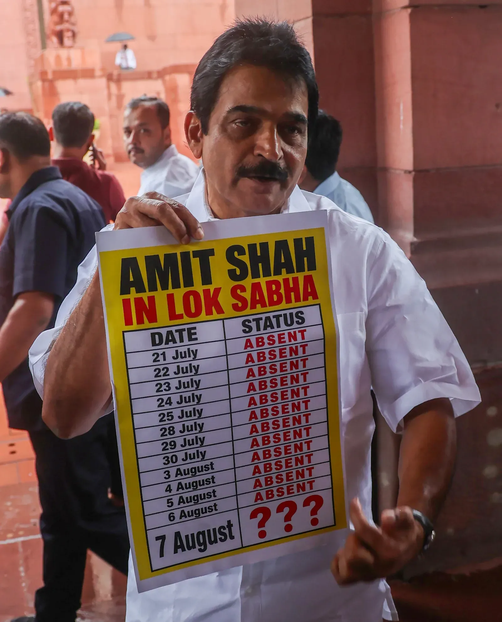 केसी वेणुगोपाल ने ओम बिरला को लिखा पत्र, नीट प्रदर्शनकारियों पर पुलिस कार्रवाई के लिए अमित शाह से सदन में जवाब माँगा