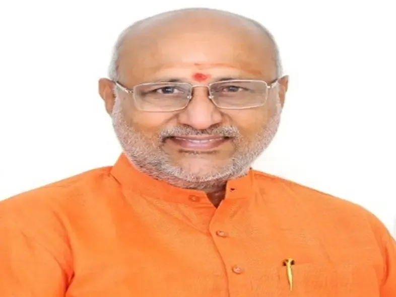 जम्मू-कश्मीर के दौरे पर पहुंचे उपराष्ट्रपति राधाकृष्णन का भव्य स्वागत