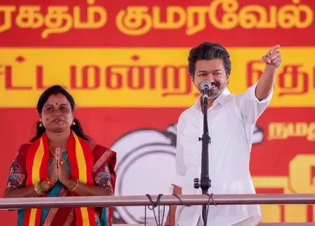विजय का AIADMK पर बड़ा आरोप: 'DMK की शाखा बन गई है पार्टी', धरपुरम में TVK प्रचार