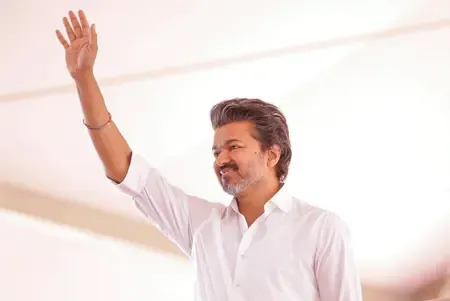 तमिलनाडु चुनाव के बाद विजय की आध्यात्मिक यात्रा: तिरुचेंदूर के बाद शिरडी साईं बाबा मंदिर रवाना