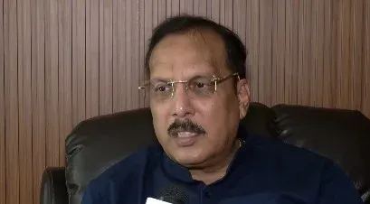 यूपी सीट बंटवारे पर राजीव राय का राजेंद्र पाल गौतम को करारा जवाब: 'पहचान बनाने के लिए दे रहे बयान'