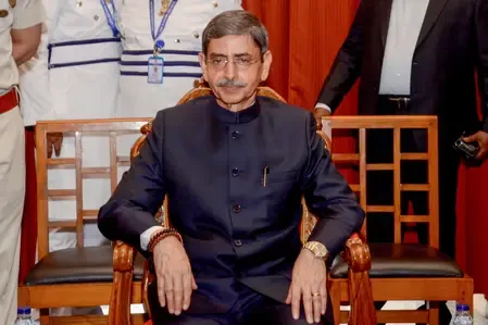 पश्चिम बंगाल में सत्ता परिवर्तन के अगले दिन राज्यपाल आर.एन. रवि को मिला नया सचिव, सौमित्र मोहन नियुक्त