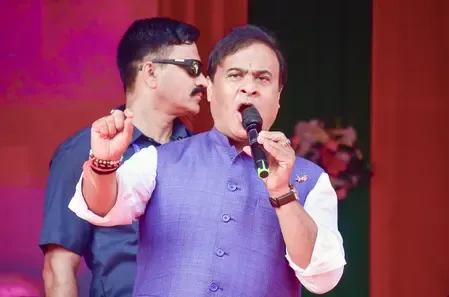 असम : सीएम सरमा ने जुबीन गर्ग के मौत मामले पर लुरिनज्योति गोगोई को घेरा, राजनीतिकरण का लगाया आरोप 