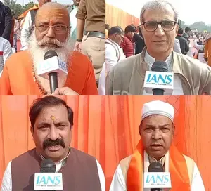 Hindu organisations protest in Noida over atrocities on Hindus in B'desh