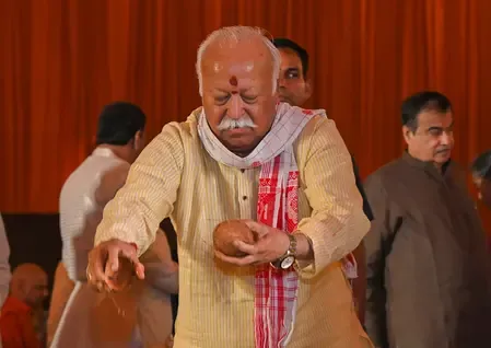 Vishwaguru Vision: RSS Chief Bhagwat Backed by Seers, Ex-Babri Litigant
