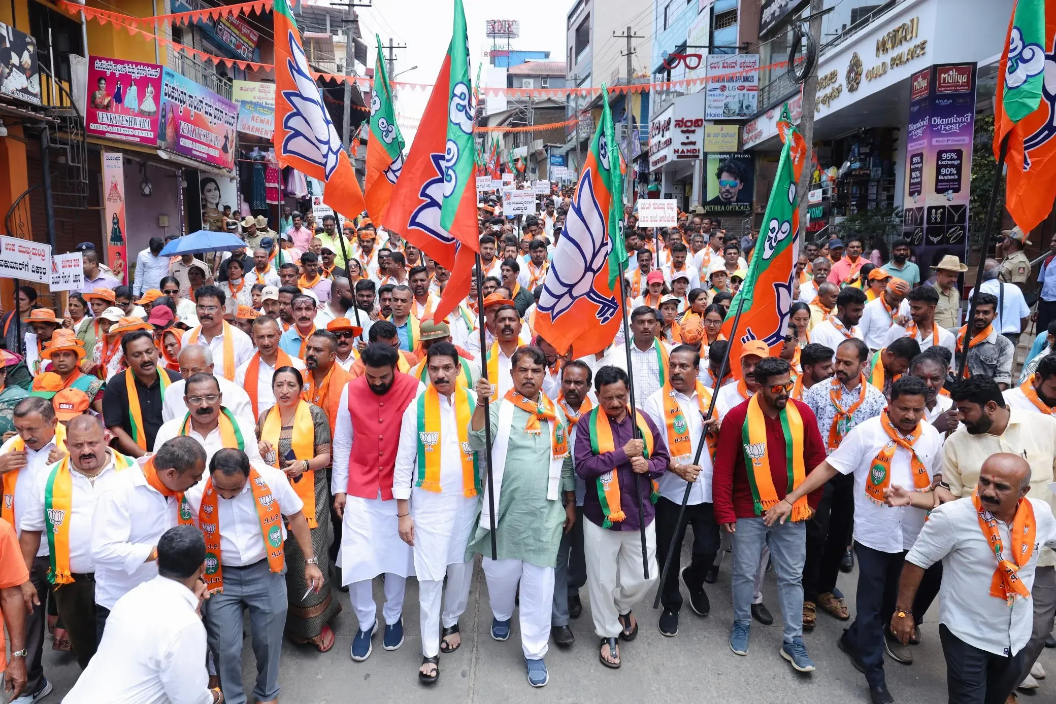 Karnataka LoP Claims Hindu Workers Face Violence Under Congress Rule