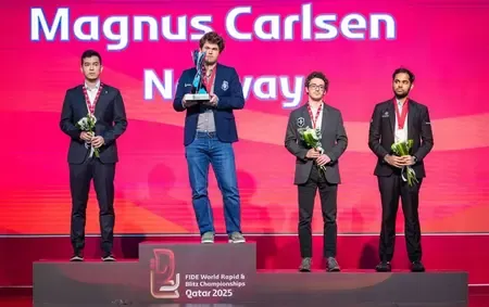 How did PM Modi commend Arjun Erigaisi for his FIDE World Blitz bronze?