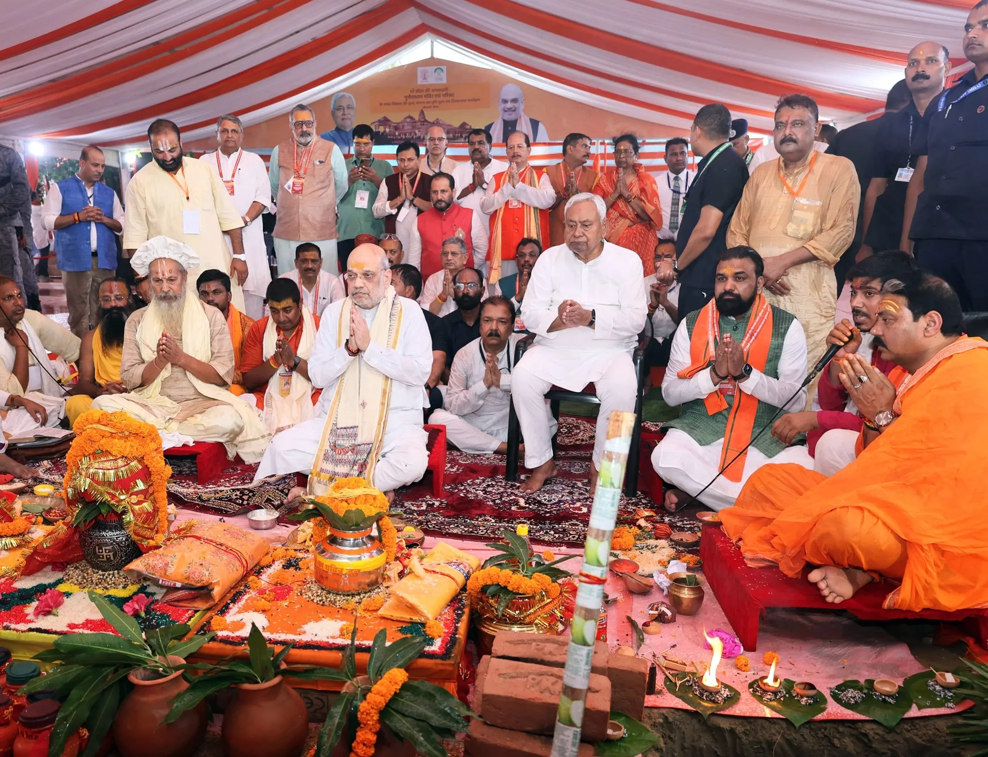 Why Did HM Amit Shah Criticize Rahul Gandhi and Lalu Prasad Yadav Over Voter List Concerns?