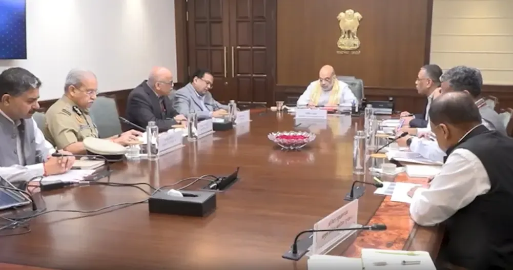 What Actions is HM Amit Shah Taking Regarding the Delhi Blast Investigation?