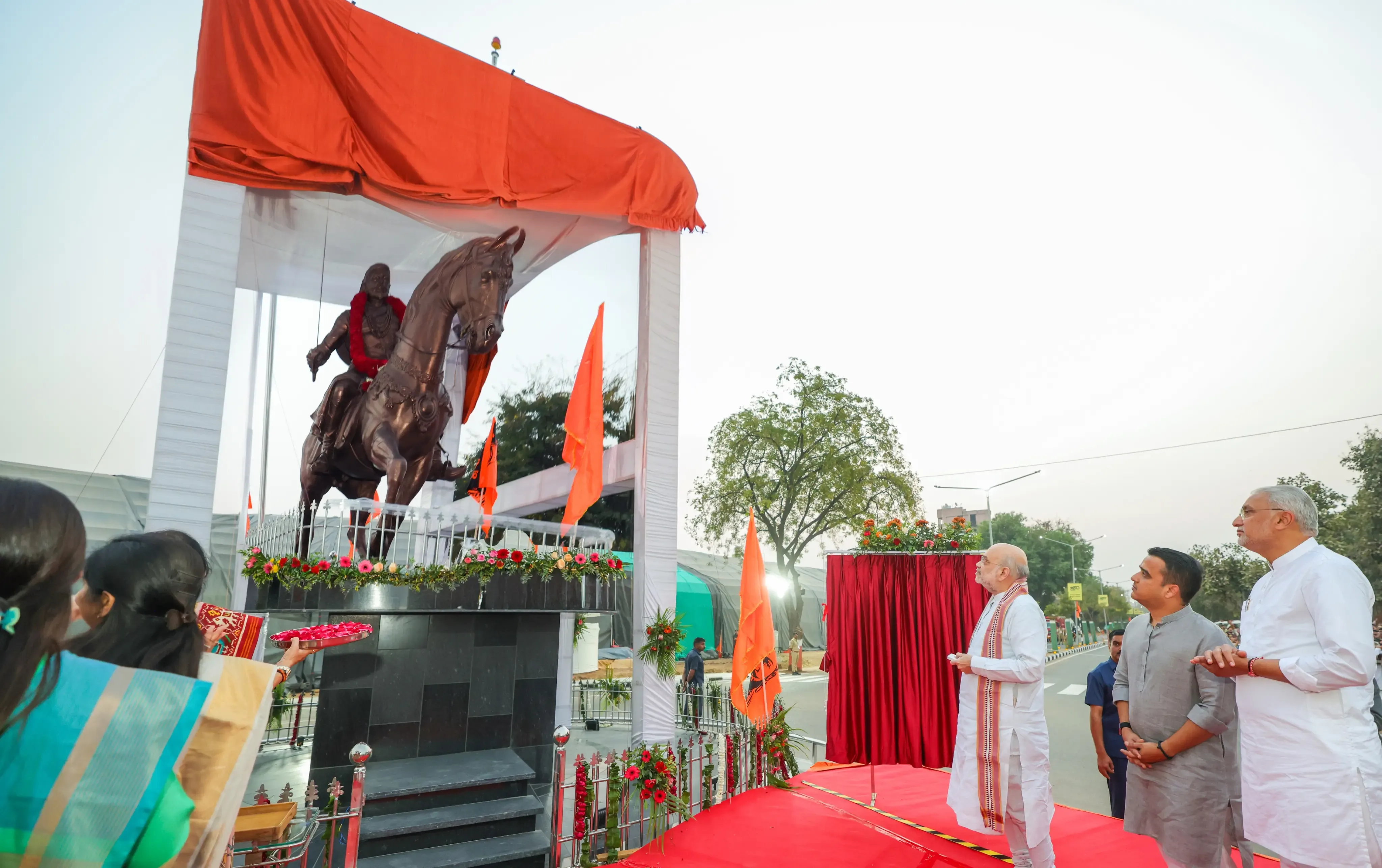 Did HM Amit Shah Unveil a Statue of Chhatrapati Shivaji Maharaj in Gandhinagar?