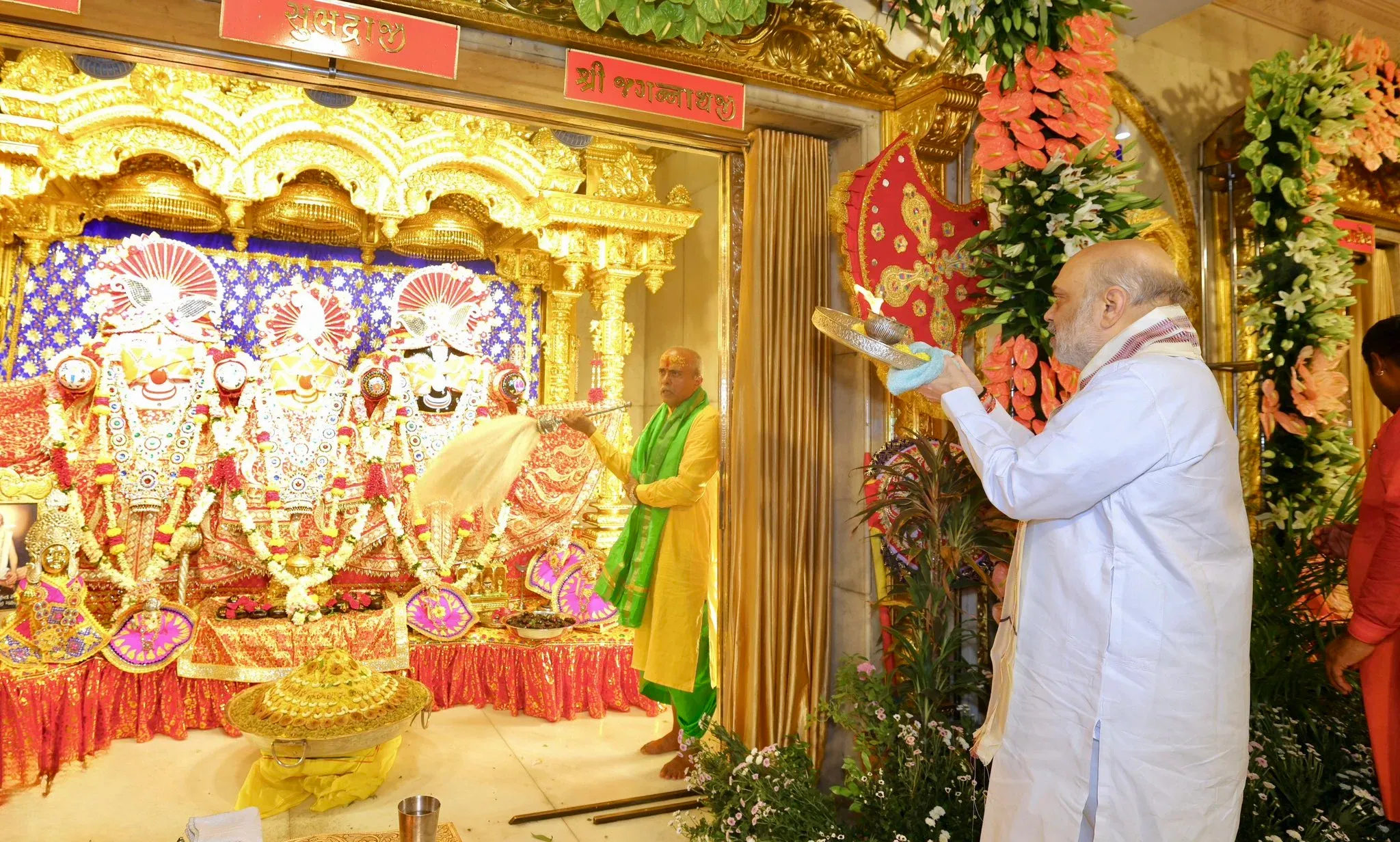 Did HM Shah Start His Gujarat Visit with Prayers at Ahmedabad's Jagannath Temple?