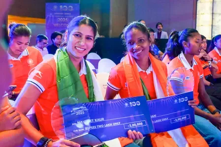 Hockey India Honors Navneet and Hardik as Players of the Year; Zafar Iqbal Receives Lifetime Achievement Award