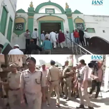 Peaceful Conclusion of Holi Procession and Friday Prayers in Sambhal Under Heightened Security