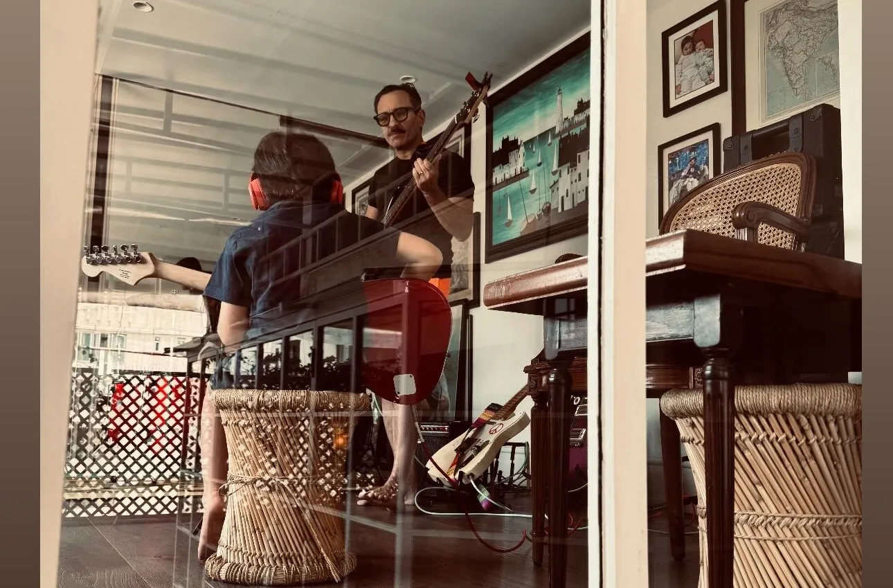 How Did Kareena Kapoor Compensate for Missing the Guns N' Roses Concert?