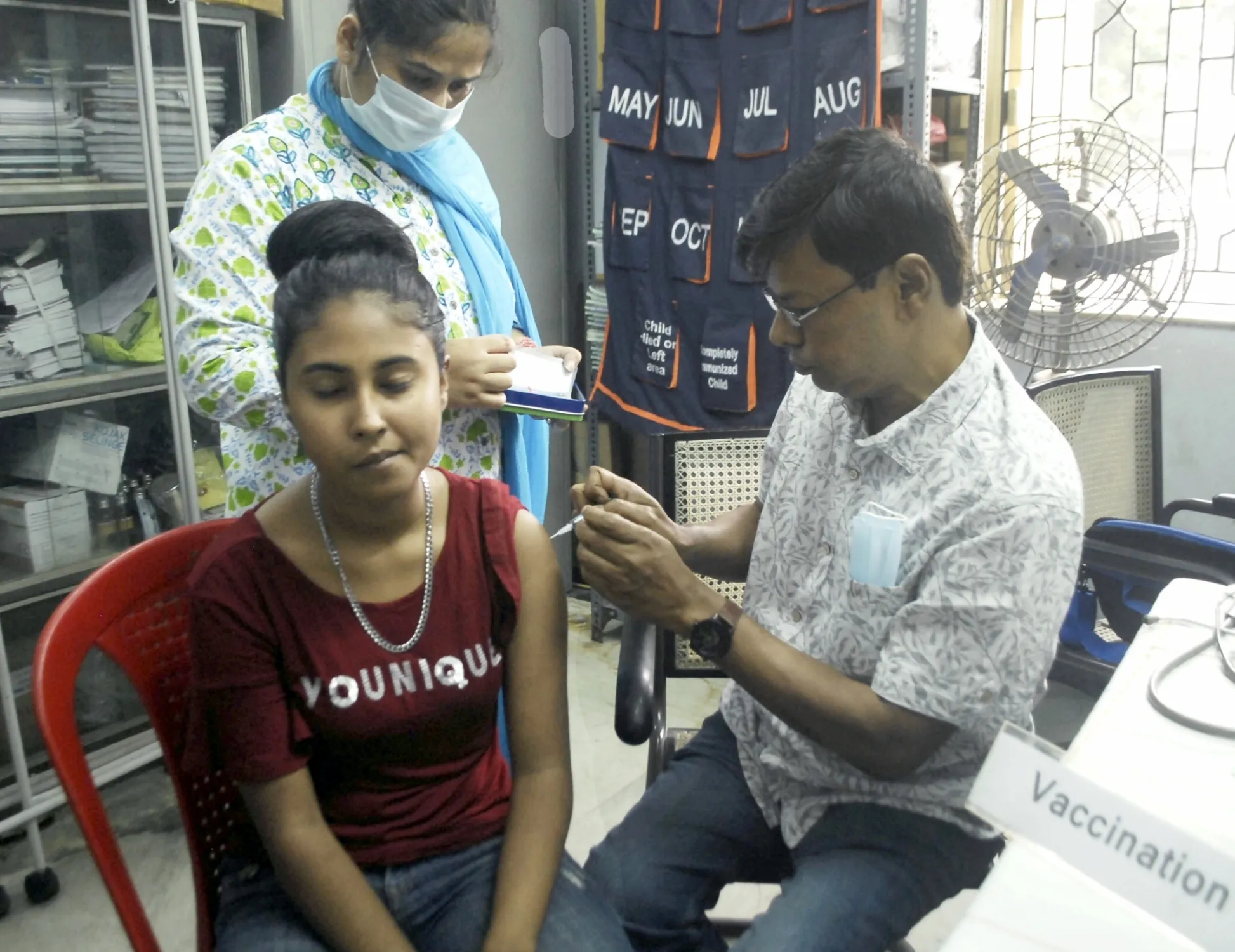 Can the HPV Vaccine Prevent Precancerous Lesions in Girls and Women?