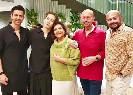 Did Hrithik Roshan and Rakesh Roshan Just Welcome K-pop Idol Jackson Wang?
