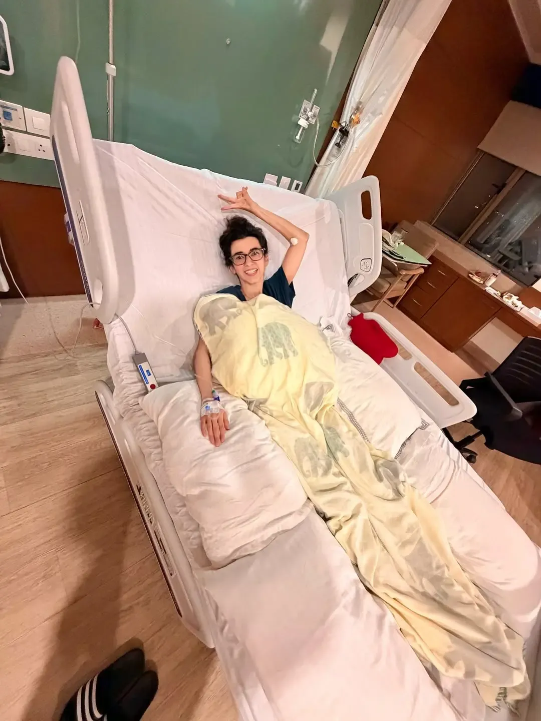 Saba Azad Hospitalized with Parasitic Infection, Hrithik Roshan Provides Support