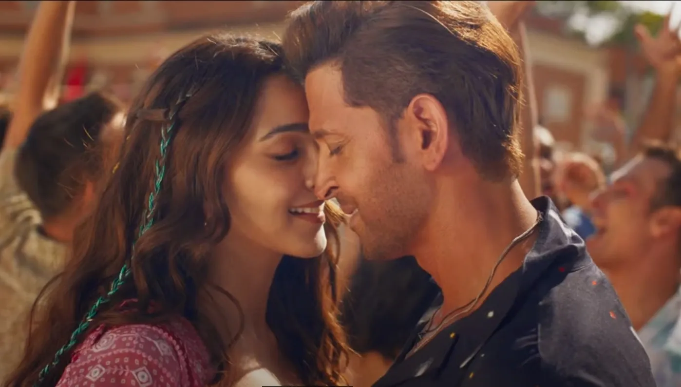 Is Hrithik Roshan and Kiara Advani's romance the highlight of ‘Aavan Jaavan’ from ‘War 2’?