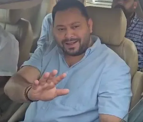 तेजस्वी यादव का पलटवार: 'बिहार हमारी जन्मभूमि है, यहीं मरेंगे'; संजय झा पर लगाए गंभीर आरोप