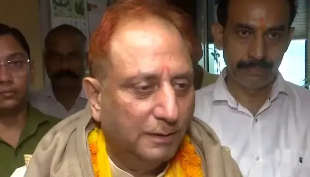 दिल्ली मेयर चुनाव: प्रवेश वाही ने भरा नामांकन, बोले — दिल्ली सरकार संग मिलकर होगा विकास