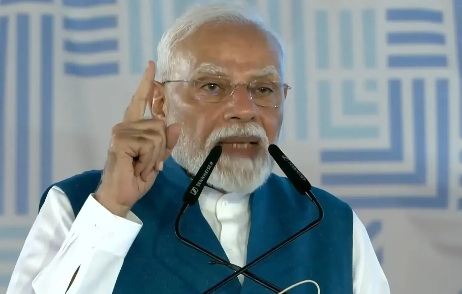 PM मोदी का चेन्नई दौरा: मेट्रो, IIT ब्रेन रिसर्च सेंटर का उद्घाटन, थूथुकुडी पोर्ट के लिए ₹17,000 करोड़ का संकल्प