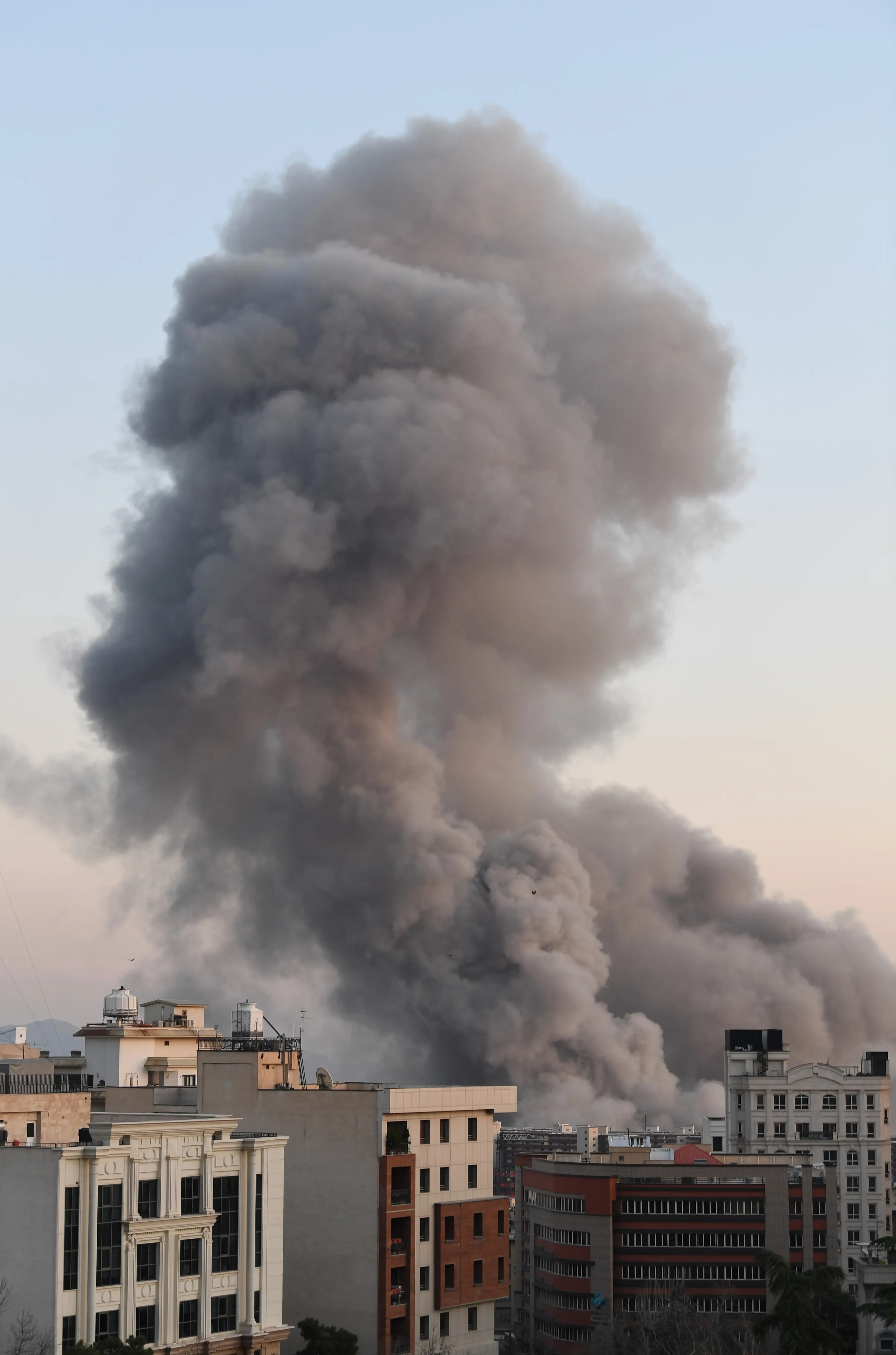 चीन ने खाड़ी देशों पर हो रहे हमलों की निंदा की