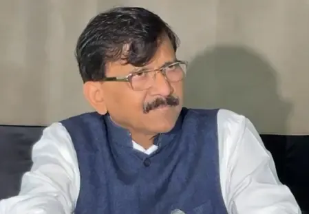 फर्जी मतदाताओं के खिलाफ कार्रवाई मांग, चुनाव का विरोध नहीं : संजय राउत 
