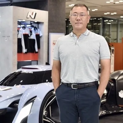Hyundai Motor Group chief stresses resilience, innovation in facing new biz challenges