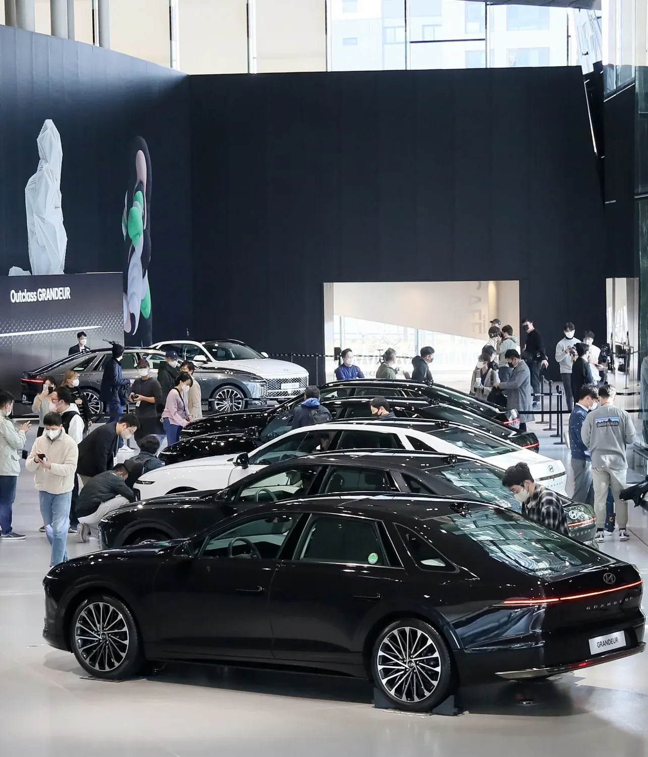 Hyundai Motor August sales drop 14% on strikes; Renault Korea plunges 34%