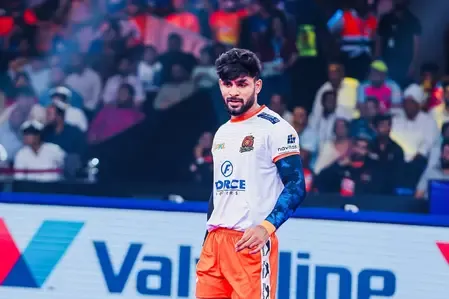 'I don’t let raider in me affect my captaincy', says Puneri Paltan’s captain Aslam Inamdar