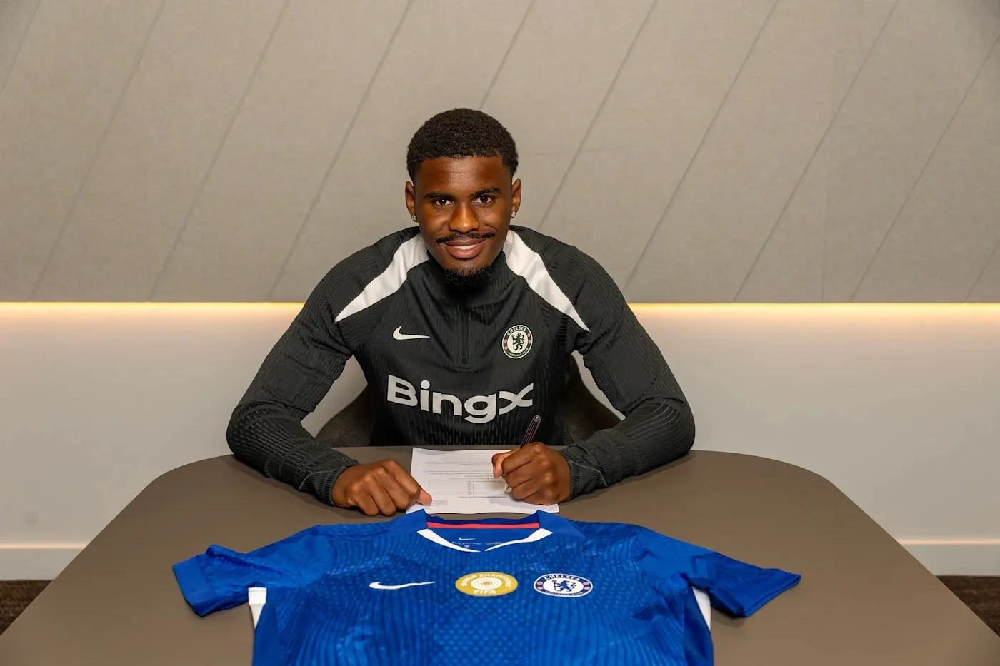 Why Did Jorrel Hato Join Chelsea?