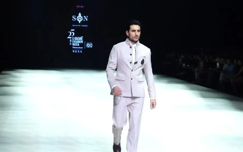 Ibrahim Ali Khan turns showstopper for S&N at the Lakme Fashion Week