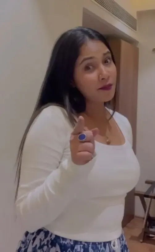 क्या 'इधर चला मैं उधर चला' गाने पर प्रीति जिंटा की तरह त्रिशाकर ने दिए शानदार एक्सप्रेशन?